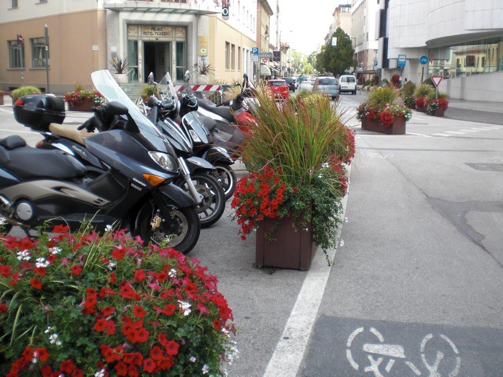 4 fioriere piazza XX Settembre